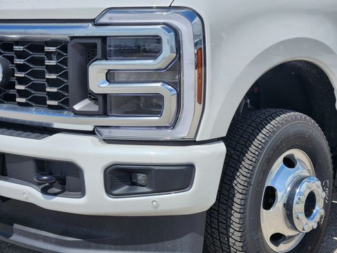 New 2026 Ford F350 Platinum AWD/4WD image 7