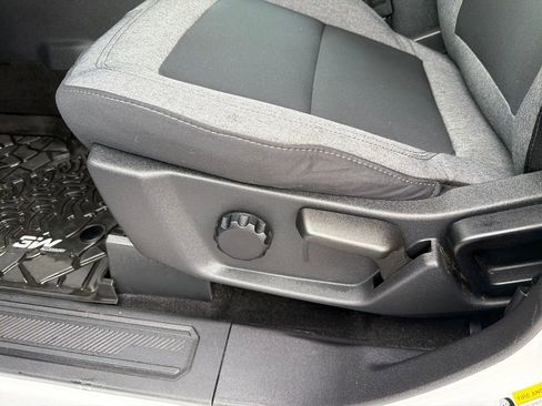 Used 2023 Ford Bronco Big Bend w/ Sasquatch Package image 11