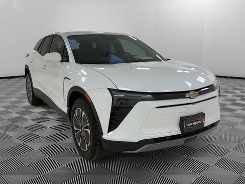 Certified 2025 Chevrolet Blazer EV LT AWD/4WD image 7