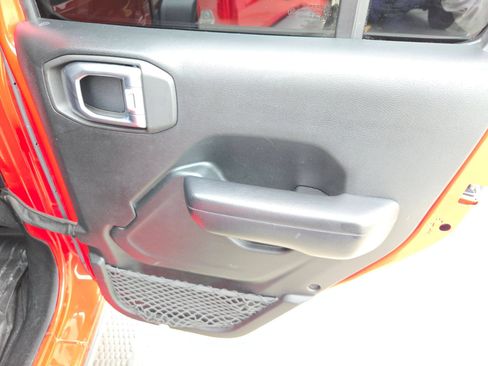 Used 2019 Jeep Wrangler Unlimited Sport S AWD/4WD image 25