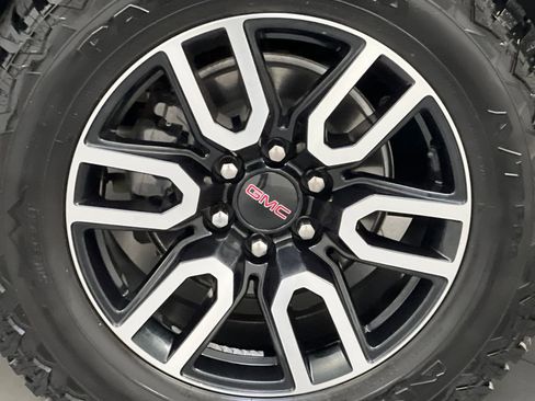 Used 2022 GMC Yukon XL AT4 AWD/4WD image 70