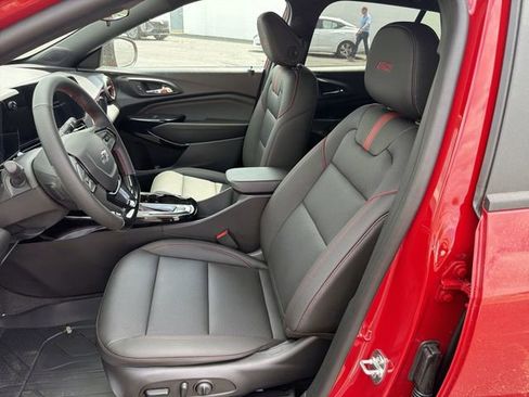 New 2026 Chevrolet Trax RS w/ Driver Confidence Package FWD image 19