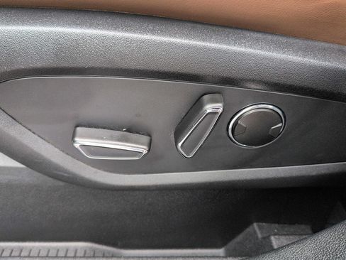 Used 2023 Lincoln Nautilus Reserve w/ Equipment Group 201A AWD/4WD image 14