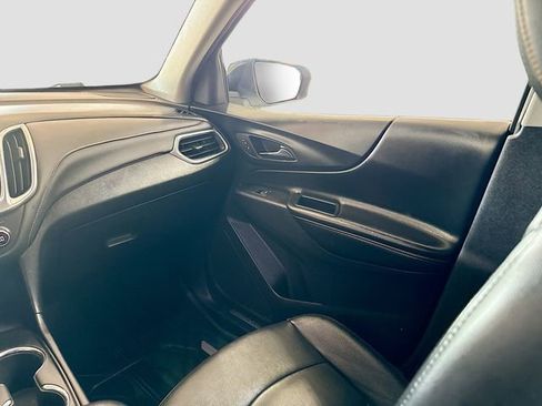 Used 2020 Chevrolet Equinox Premier w/ Premier Redline Edition FWD image 23