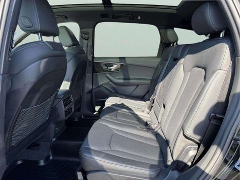 Certified 2025 Audi Q7 3.0T Prestige w/ Prestige Package image 19