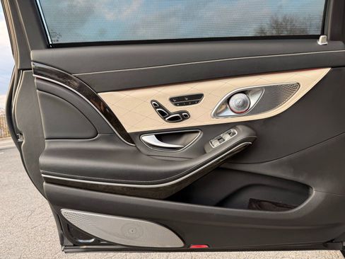 Used 2016 Mercedes-Benz Maybach S 600 image 25