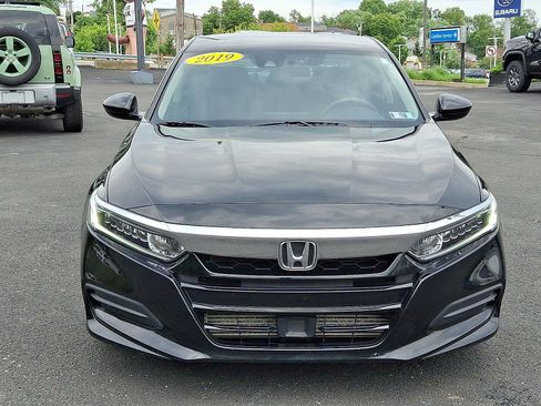 Used 2019 Honda Accord LX image 2