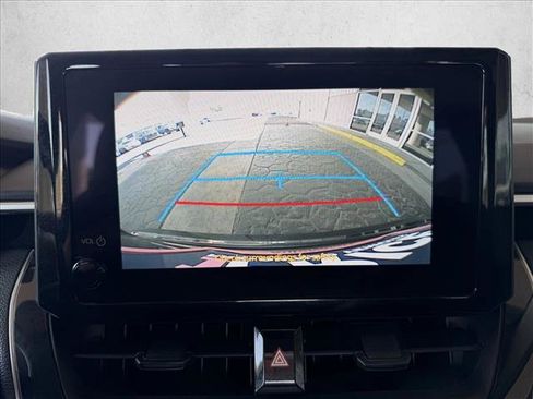 Used 2025 Toyota Corolla LE FWD image 13