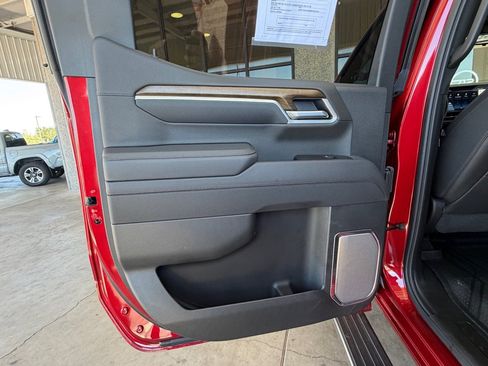 Used 2026 Chevrolet Silverado 1500 High Country RWD image 28