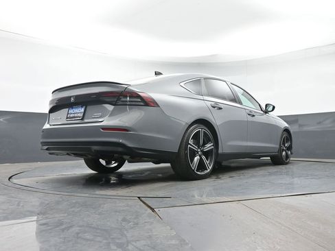 Used 2024 Honda Accord Sport image 28