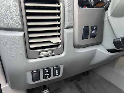 Used 2004 Nissan Armada SE w/ (Tow) Tow Pkg image 17