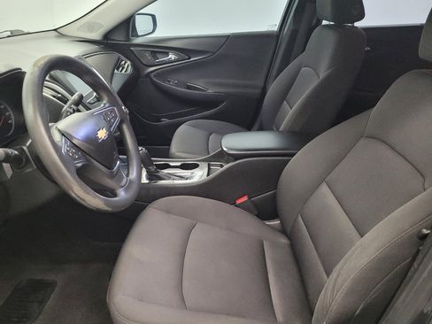 Used 2018 Chevrolet Malibu LS image 17