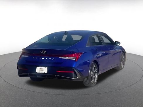 Used 2025 Hyundai Elantra SEL image 15