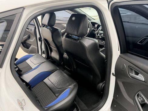 Used 2016 Ford Focus ST w/ Equipment Group 401A image 26