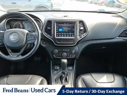 Used 2020 Jeep Cherokee Trailhawk w/ Cold Weather Group image 17