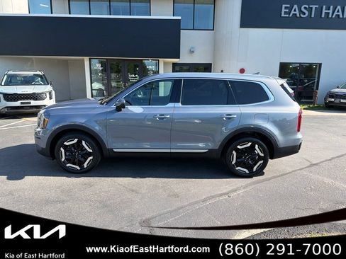 Certified 2023 Kia Telluride S AWD/4WD image 2