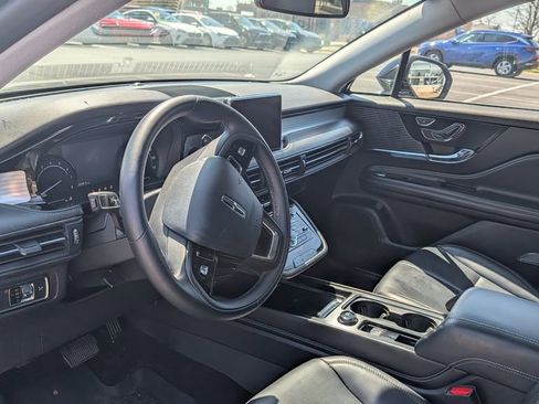 Used 2022 Lincoln Corsair AWD w/ Equipment Group 101A image 11