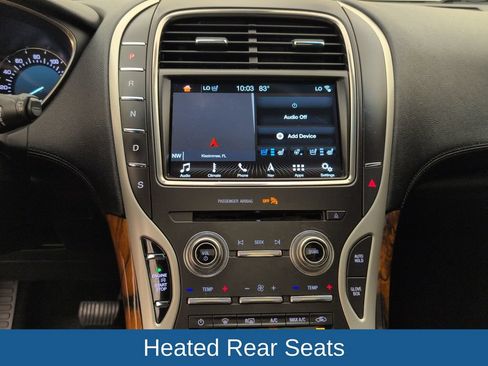 Used 2018 Lincoln MKX Reserve w/ Driver Assistance Package FWD image 25