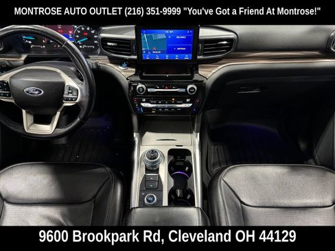 Used 2021 Ford Explorer Limited w/ Equipment Group 301A AWD/4WD image 44