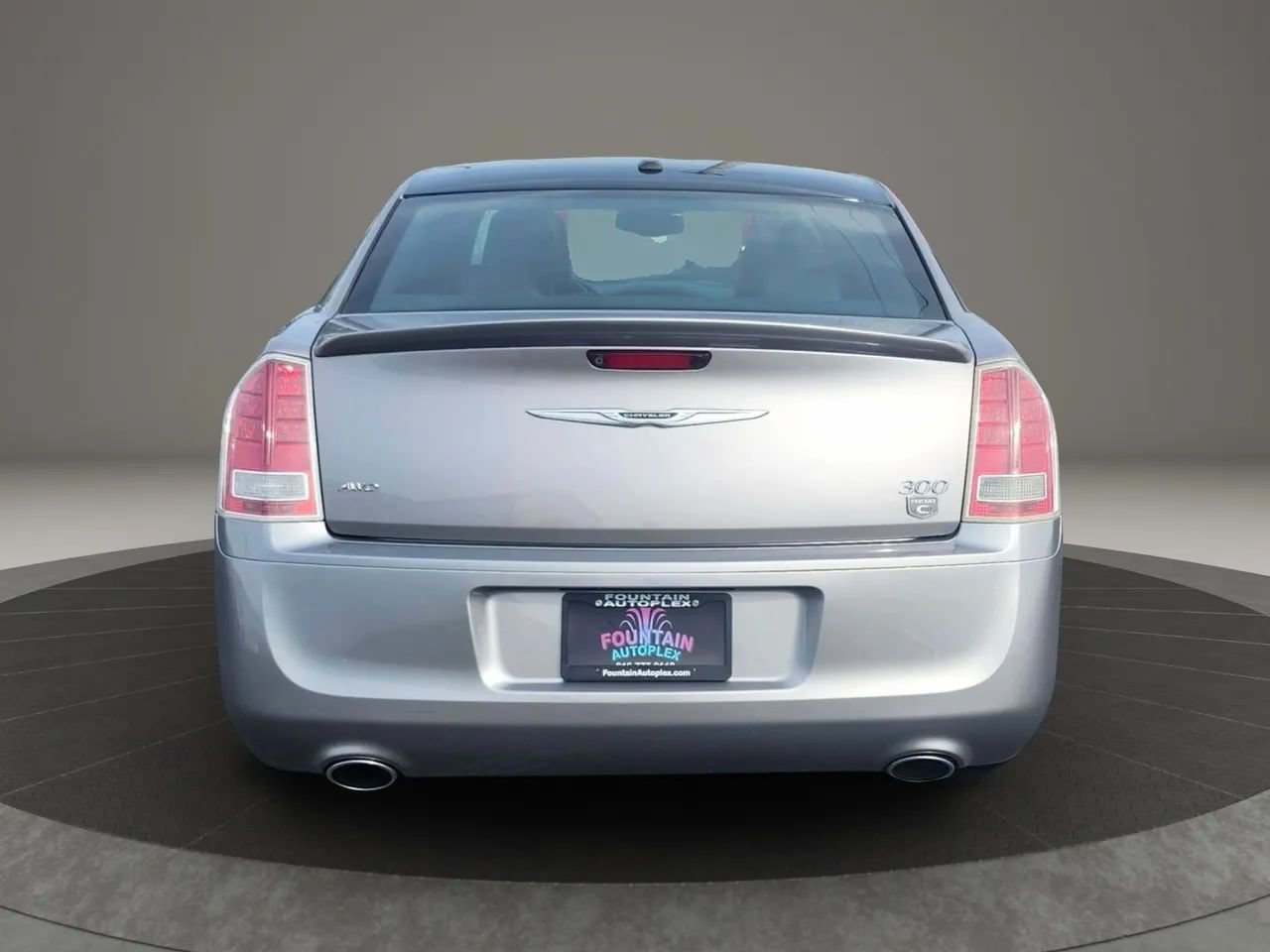 Used 2013 Chrysler 300 S AWD/4WD image 4