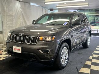 Used 2021 Jeep Grand Cherokee Laredo AWD/4WD video 3