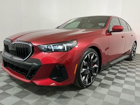 Certified 2025 BMW 530i xDrive w/ Executive Package image 2