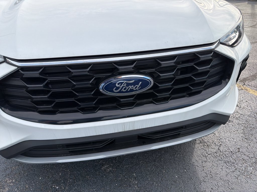 Used 2025 Ford Escape ST-Line w/ Tech Pack #1 FWD image 23