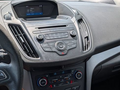 Used 2018 Ford Escape SE FWD image 19