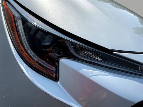 Used 2024 Toyota Corolla LE FWD image 32