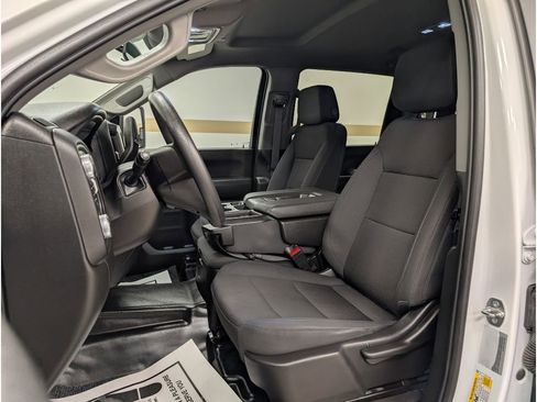 Used 2024 GMC Sierra 2500 Pro w/ Convenience Package image 6