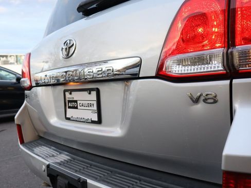 Used 2009 Toyota Land Cruiser image 31
