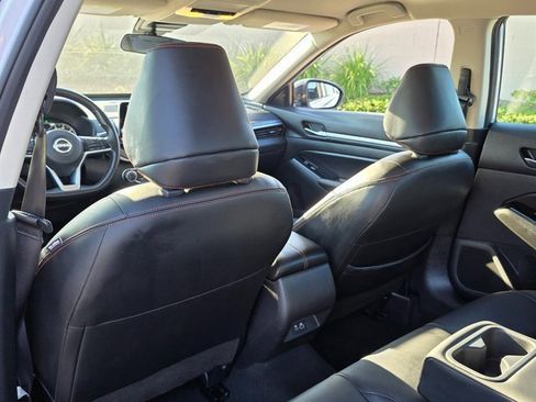 Used 2024 Nissan Altima 2.5 SR image 19