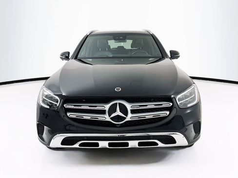 Used 2022 Mercedes-Benz GLC 300 image 2