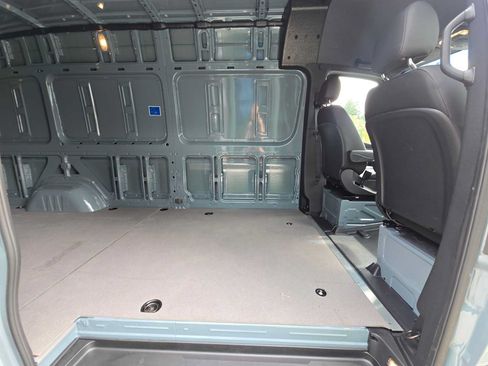 Used 2024 Mercedes-Benz Sprinter 2500 image 13