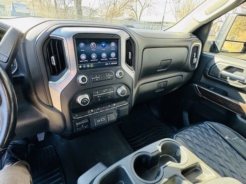 Used 2022 GMC Sierra 2500 SLE image 5
