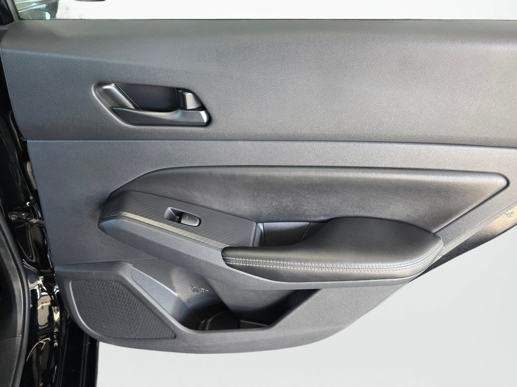 Used 2025 Nissan Altima 2.5 SV FWD image 37