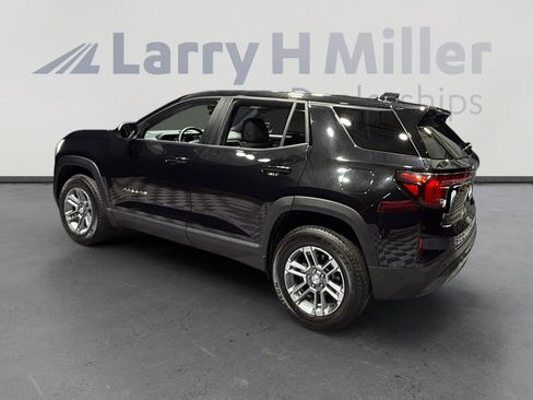 Used 2025 GMC Terrain Elevation AWD/4WD image 3