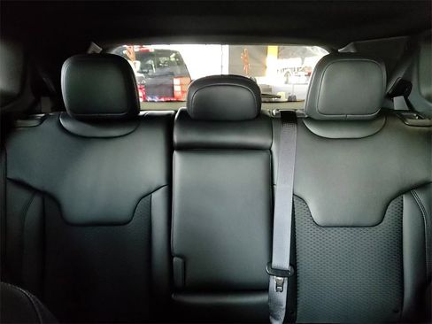 New 2025 Jeep Compass Latitude w/ Sun & Sound Group image 16