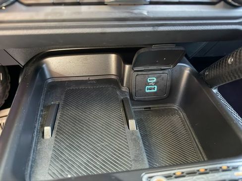 Used 2025 Ford Bronco Raptor AWD/4WD image 41