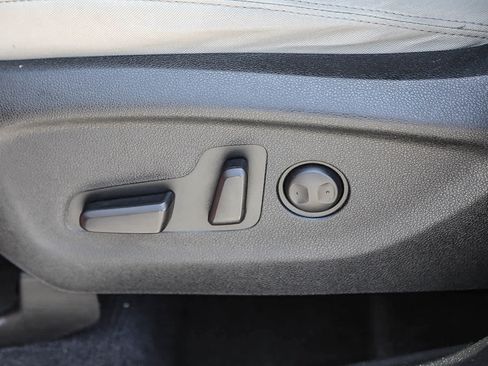 Used 2016 Kia Sorento LX w/ LX Convenience Package FWD image 19