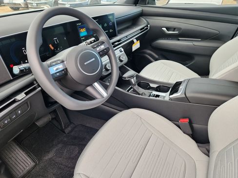 New 2026 Hyundai Santa Cruz SE image 8