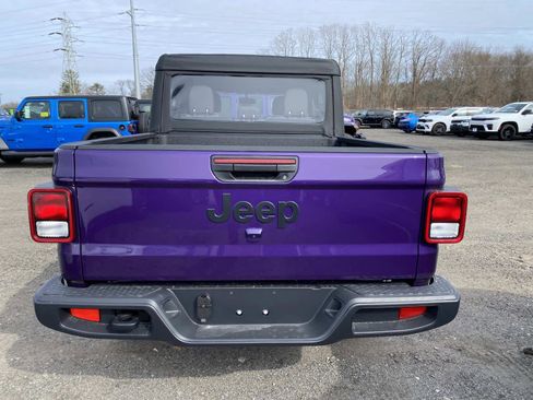 New 2026 Jeep Gladiator Sport image 4