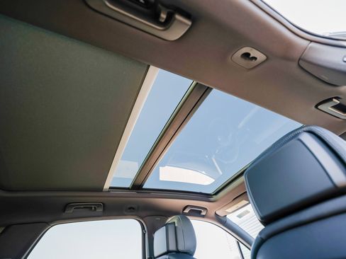 New 2025 Porsche Cayenne E-Hybrid image 29