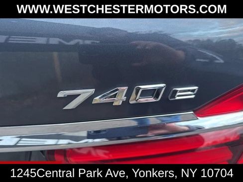 Used 2019 BMW 740e xDrive w/ Executive Package AWD/4WD image 23