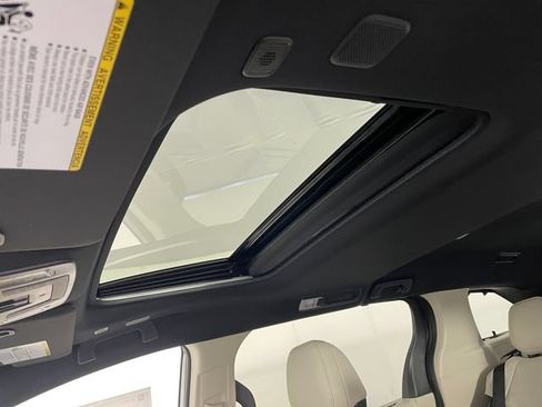 New 2026 Toyota Sienna Platinum AWD/4WD image 7