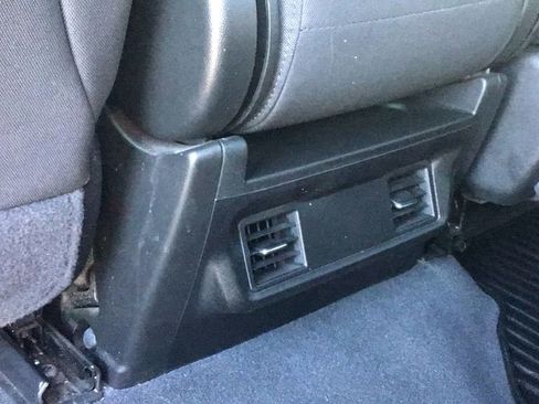 Used 2022 Chevrolet Silverado 1500 Custom image 13