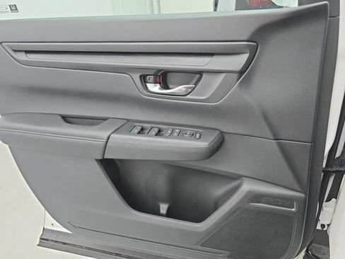 Certified 2025 Honda CR-V LX image 26