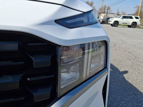 Used 2023 Hyundai Santa Fe SE image 9