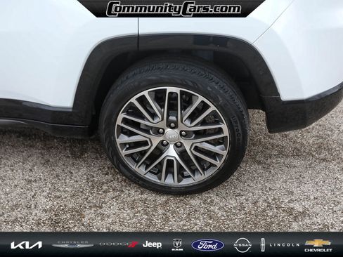 Used 2023 Jeep Compass Limited w/ Elite Group image 4