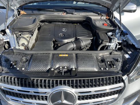 Certified 2024 Mercedes-Benz GLE 350 4MATIC w/ Winter Package image 36